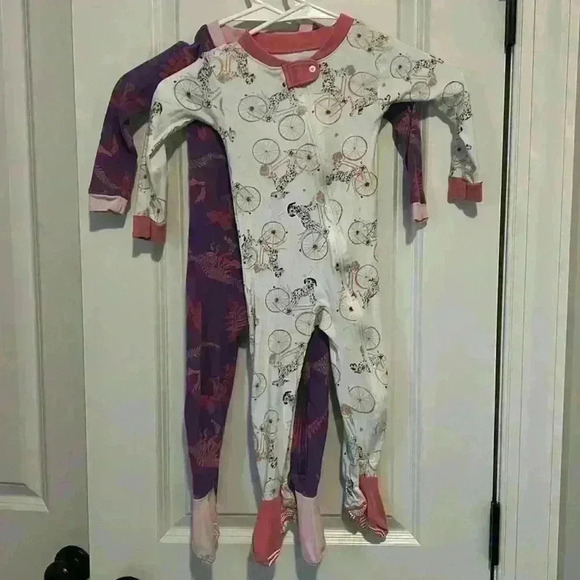 Burt’s Bees Baby set of 2 onesies 18 month dinosaurs and bicycle Dalmatian - Picture 1 of 8
